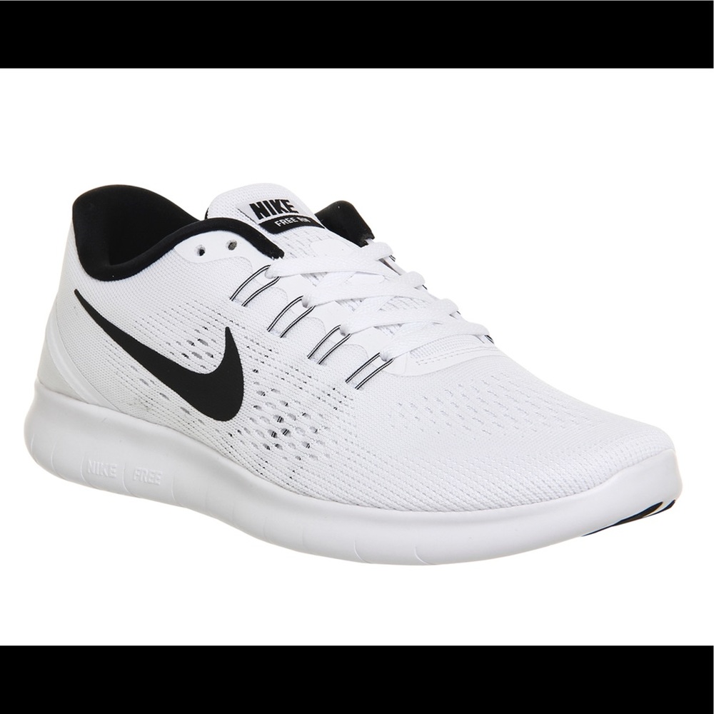 Nike Free Runs Womens Size 8.5